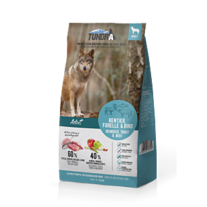 Foto zeigt einen 11,34 kg Sack Tundra Dog Rentier, Forelle & Rind Trockenfutter mit hochwertiger, naturbelassener Verpackung.