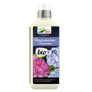 Flüssigdünger für Rhododendren, Hortensien und Moorbeetpflanzen von Cuxin DCM, bio, für tiefgrüne Blätter und volle Blütenpracht, helle 0,8 Liter Flasche mit Dosierkappe
